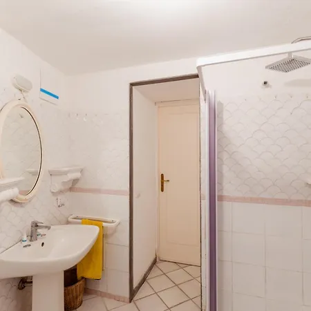 Vendégház La Perla Marina